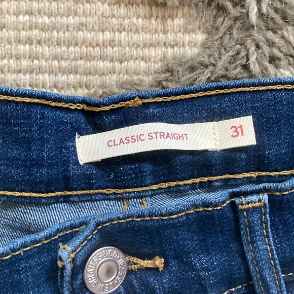 LEVI’S NWT CLASSIC STRAIGHT FIT WOMEN'S JEANS - Picture 5 of 8